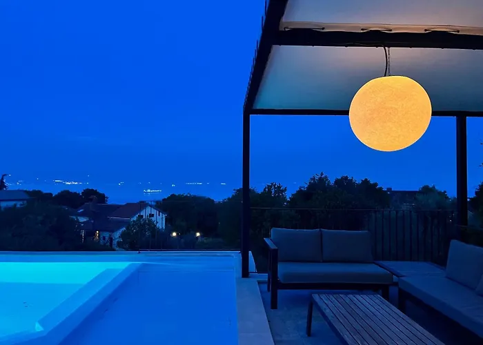 Luxury St Hedonist With Pool And Garden Apartament *