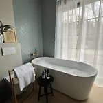Appartement Luxury St Hedonist With Pool And Garden