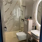 Appartement Luxury St Hedonist With Pool And Garden *