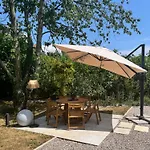 아파트 Luxury St Hedonist With Pool And Garden *