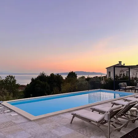 Luxury St Hedonist With Pool And Garden *