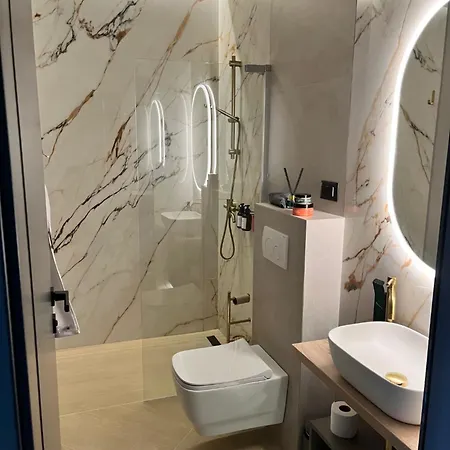 Appartement Luxury St Hedonist With Pool And Garden *