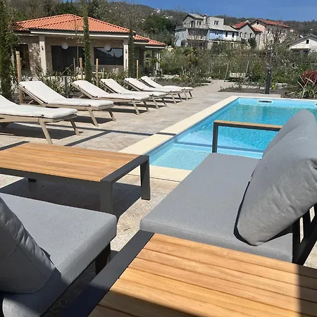 Luxury St Hedonist With Pool And Garden *