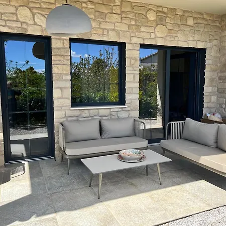 Appartement Luxury St Hedonist With Pool And Garden
