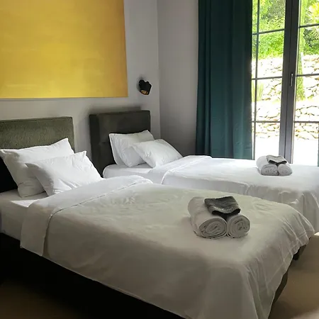 Apartmán Luxury St Hedonist With Pool And Garden