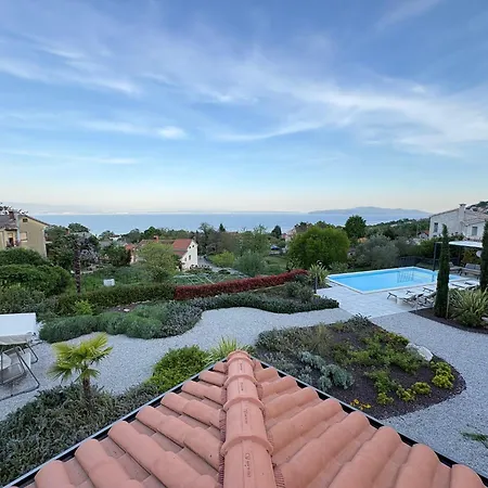 Luxury St Hedonist With Pool And Garden Appartement Poljane