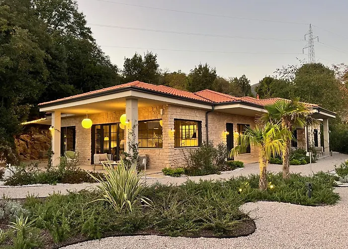 Apartment Luxury St Hedonist With Pool And Garden Poljane